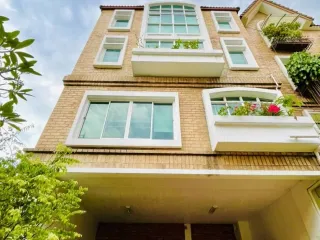 Yenakart Residence