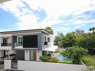 Baan Glai Talay