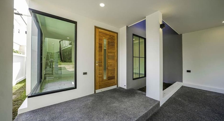 Baan Avarin Home