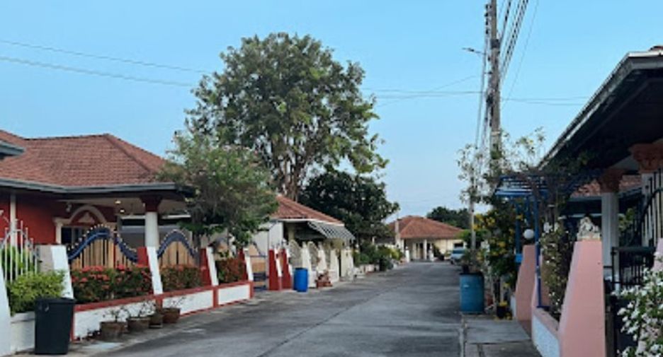 Eakmongkol Village 5