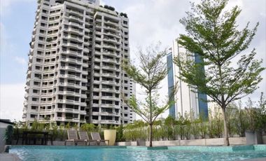 Quad Silom