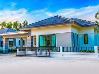 Vanarom Village