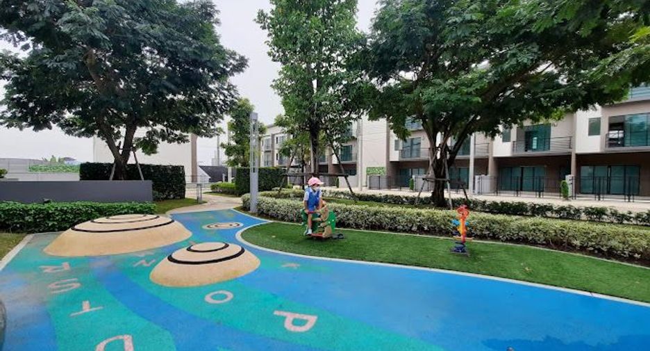 Baan Klang Muang Ratchaphruek-Sathorn