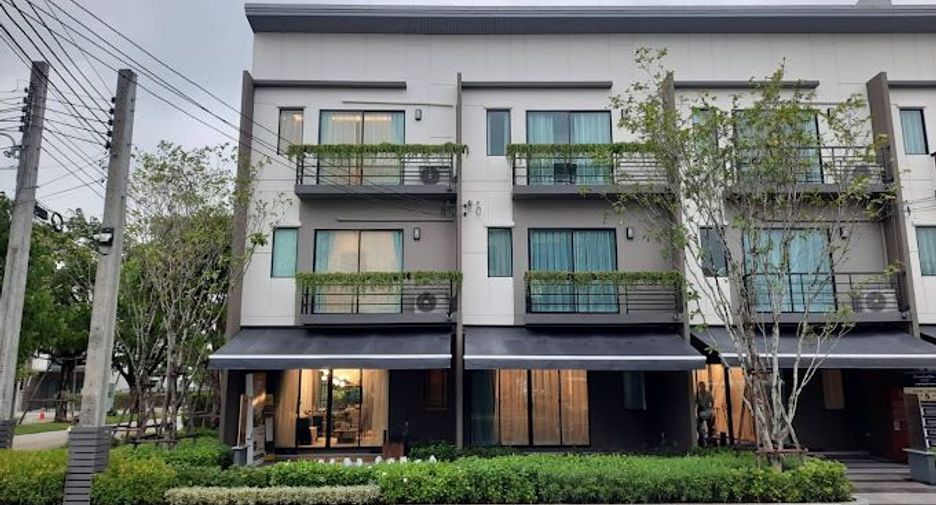 Baan Klang Muang Ratchaphruek-Sathorn