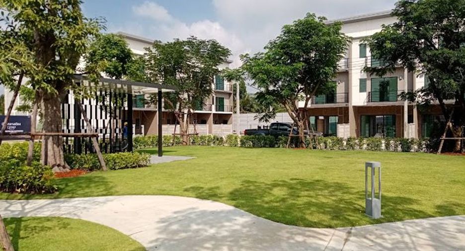 Baan Klang Muang Ratchaphruek-Sathorn