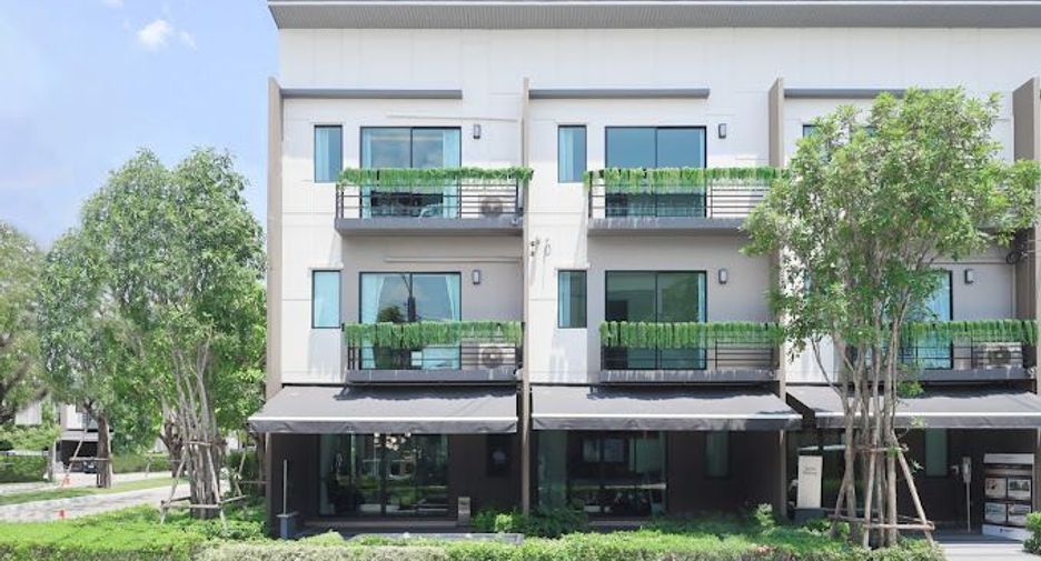 Baan Klang Muang Ratchaphruek-Sathorn