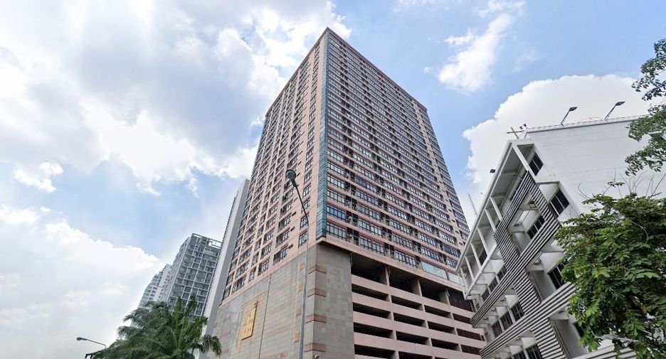 Phayathai Place