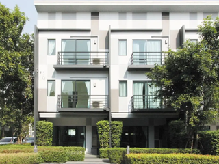 For sale and for rent 3 bed townhouse in Phra Pradaeng, Samut Prakan