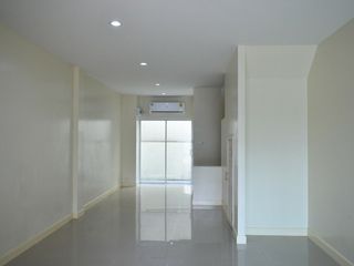 Nalin Avenue 2