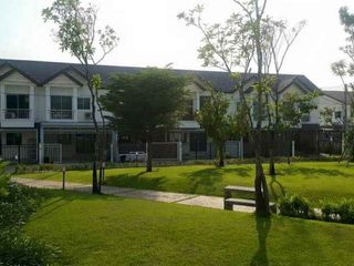 Pruksaphan Grand Lamphaya 2