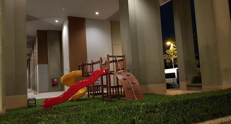 Lumpini Park Riverside Rama 3