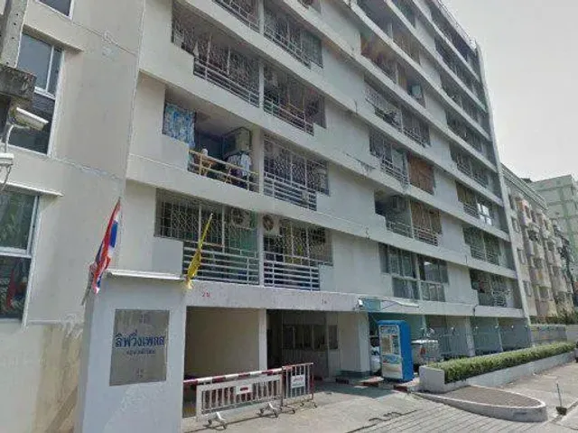 ลีฟวิ่ง เพลส ลาดพร้าว 140