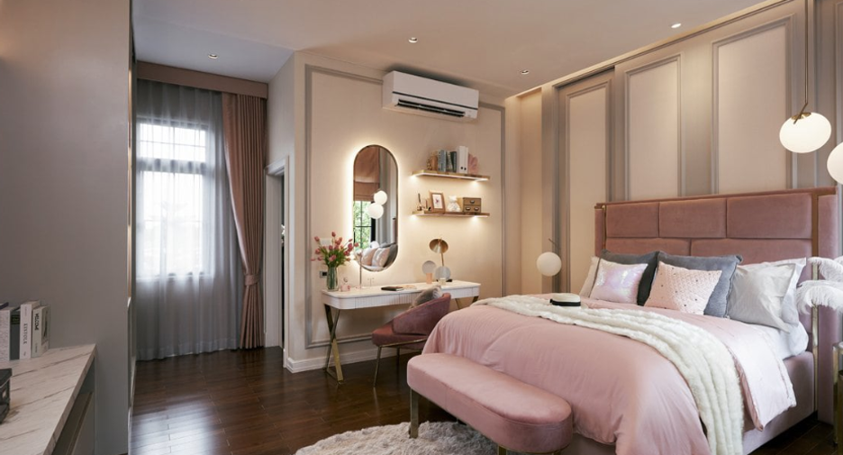The Palazzo Pinklao