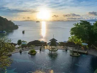 Supalai Scenic Bay Resort