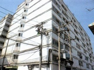 Pracha Ruamjai Condo Town