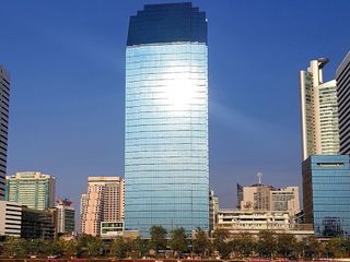 Lake Ratchada Office Complex