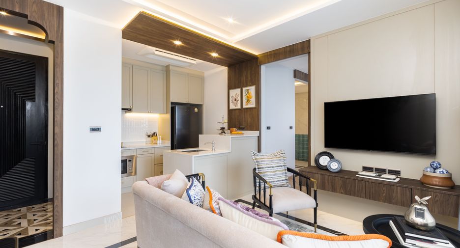 8 Atelier Residence