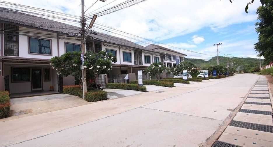 Riviera Pearl Hua Hin