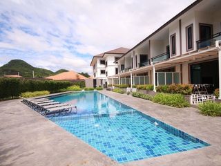 Riviera Pearl Hua Hin