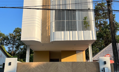 VELA VILLA @Ratsada-MuengPhuket