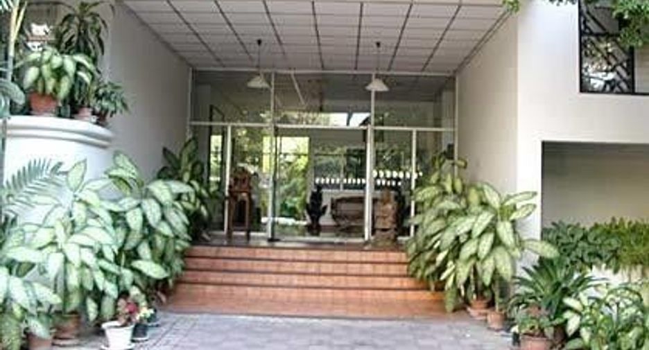 Aramvej Apartment
