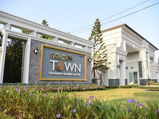 Golden Town Sukhumvit - Estación de BTS Bearing