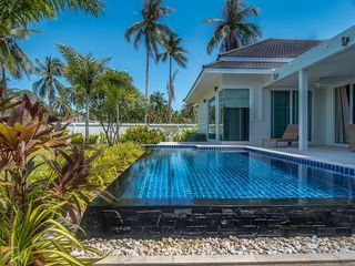 White Beach Villa