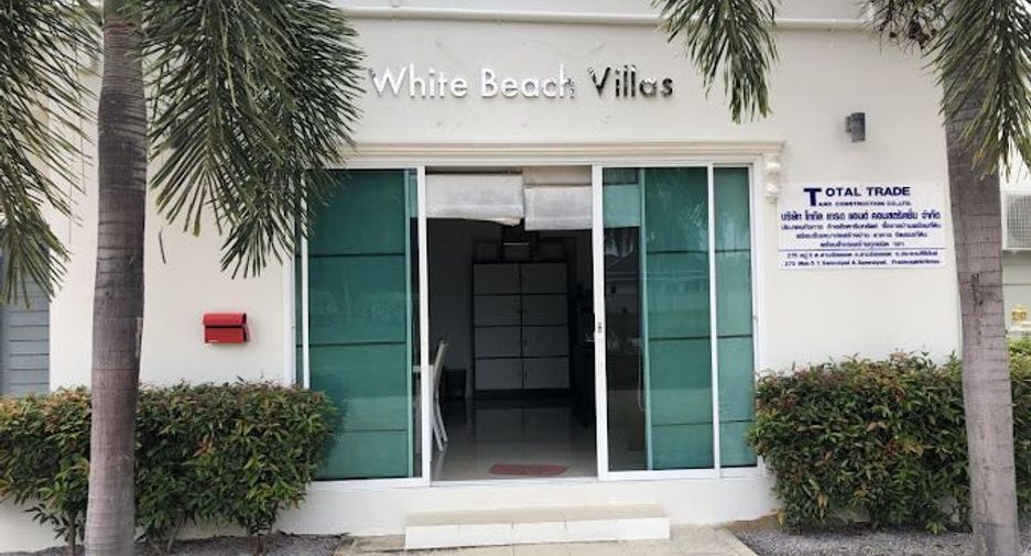 White Beach Villas