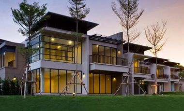 Palm Crescent Hua Hin