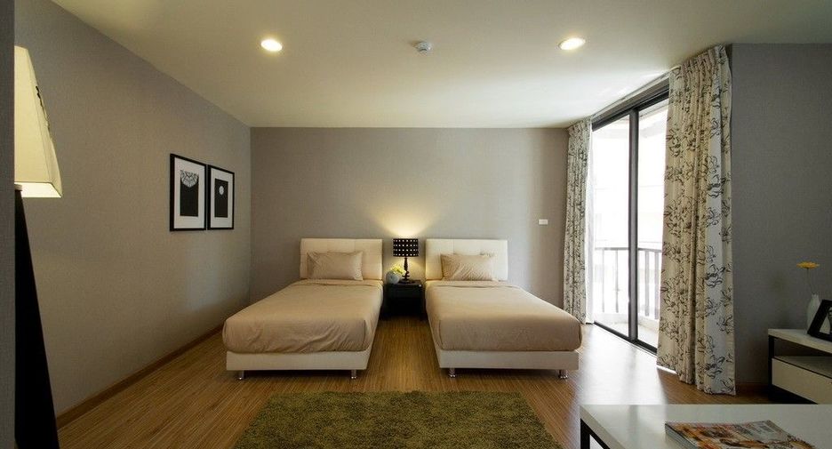 Palm Crescent Hua Hin