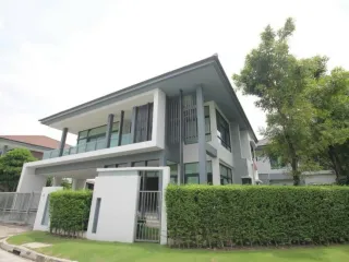 setthasiri krungthep kreetha