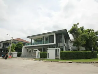 setthasiri krungthep kreetha