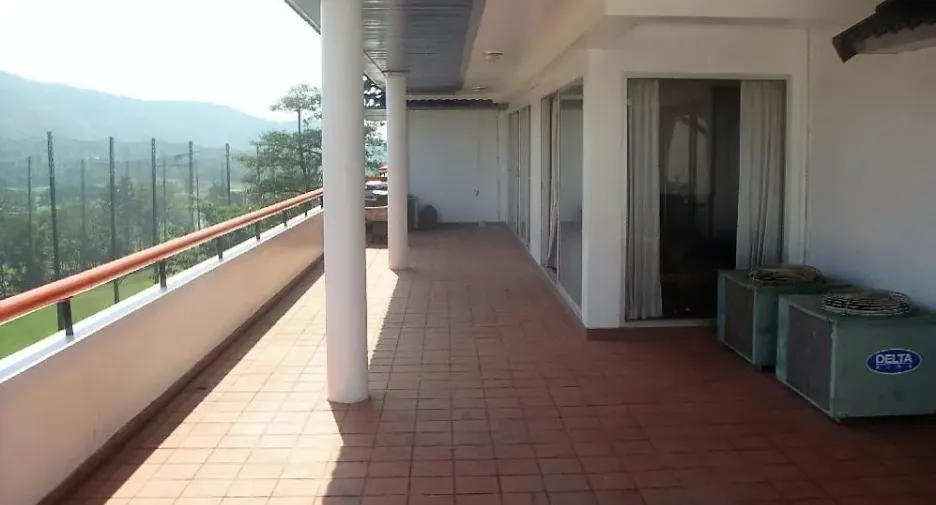 Chiangmai Golf Mansions