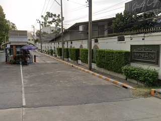 Haus in der Stadtmitte von Rama 9 Srinakarin