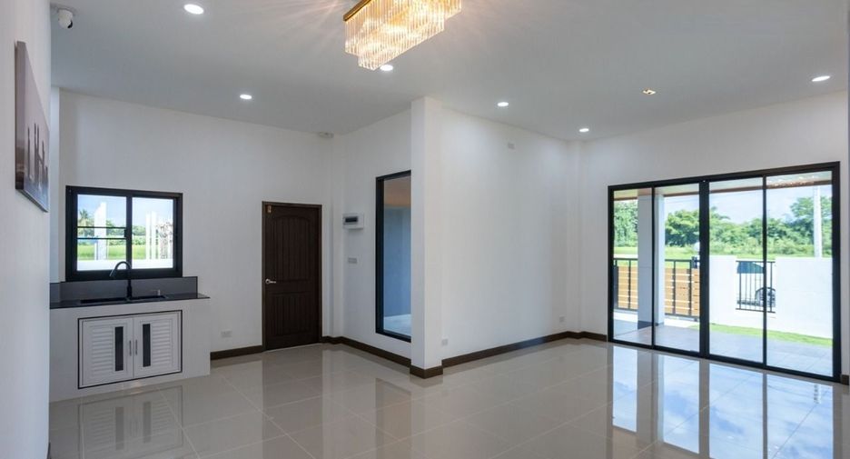 Baan Apirom