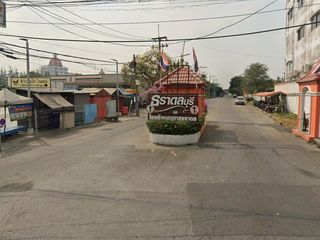 Taradonburi Village
