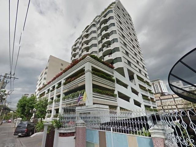 Saitharn Condominium