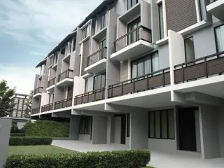 Ariya Mandarin Sukhumvit 77