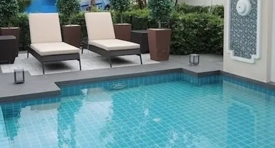 Haus in der Innenstadt, Rama 9 Autobahn