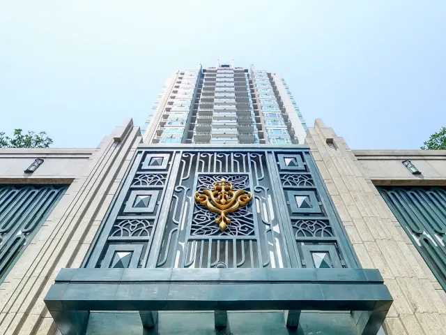 Ivy Thonglor