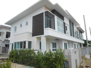 The Clover Townhome