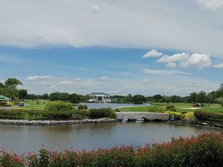 The Royal Golf & Country Club