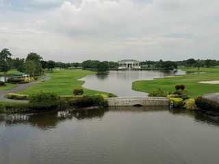The Royal Golf & Country Club
