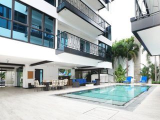 Life Beach Residence
