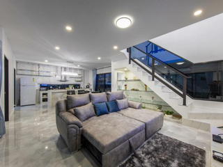 The Lux Modern Pool Villa