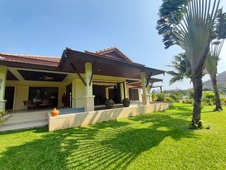 Tropical Paradise Garden