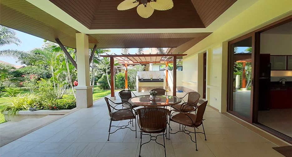 Tropical Paradise Garden
