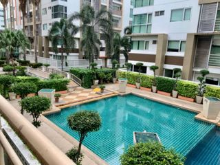 Metro Park Sathorn