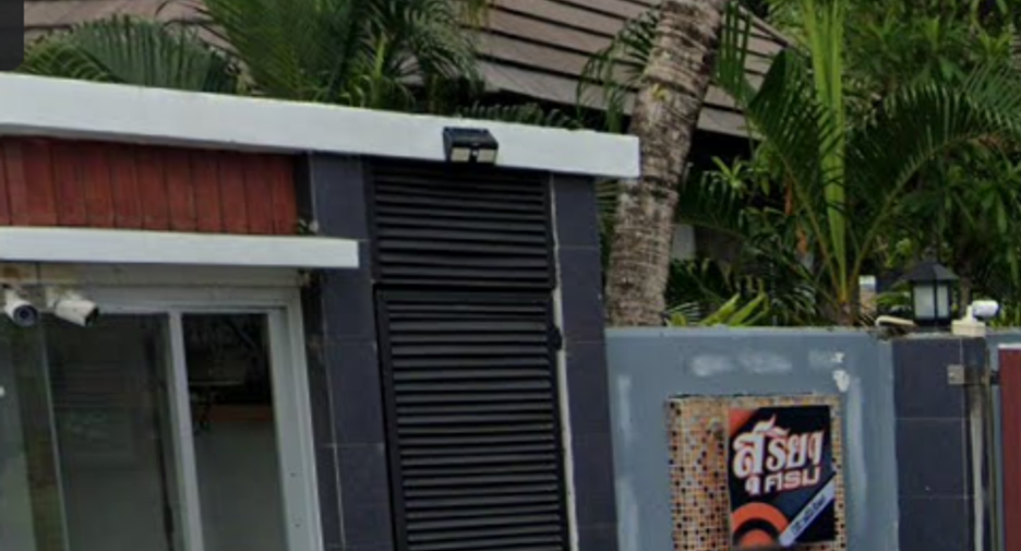 Suriyasrom Villa