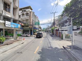 หมู่บ้านนครหลวง 2